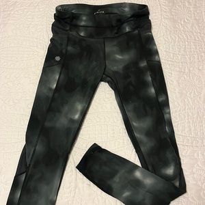 Athlete grey tye dye 7/8 leggings XS
